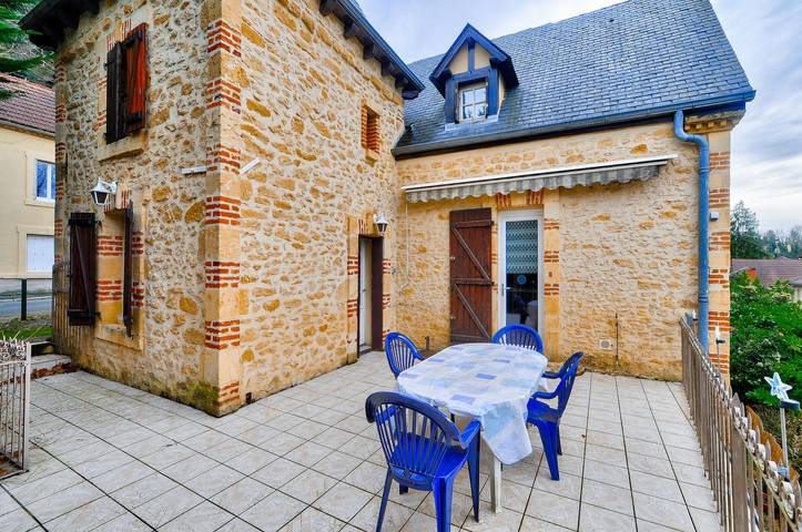 Location de vacances pour 4 personnes, avec Terrasse à Sarlat-la-Canéda