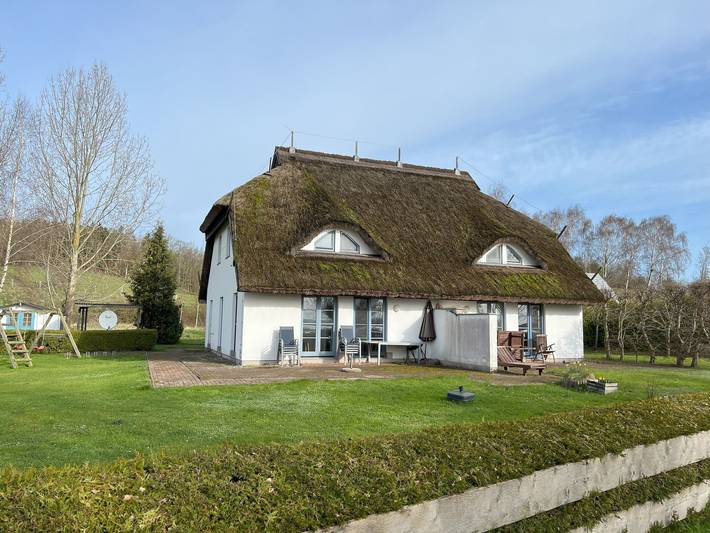 Ferienhaus für 7 Personen, mit Seeblick und Garten sowie Terrasse in Neuenkirchen (Rügen) - 4