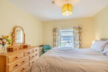 Cottage for 7 People in Little Haven, Pembrokeshire, Photo 3