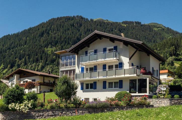 Chambre d’hôte pour 7 personnes, avec jardin et vue à Sankt Gallenkirch - 4