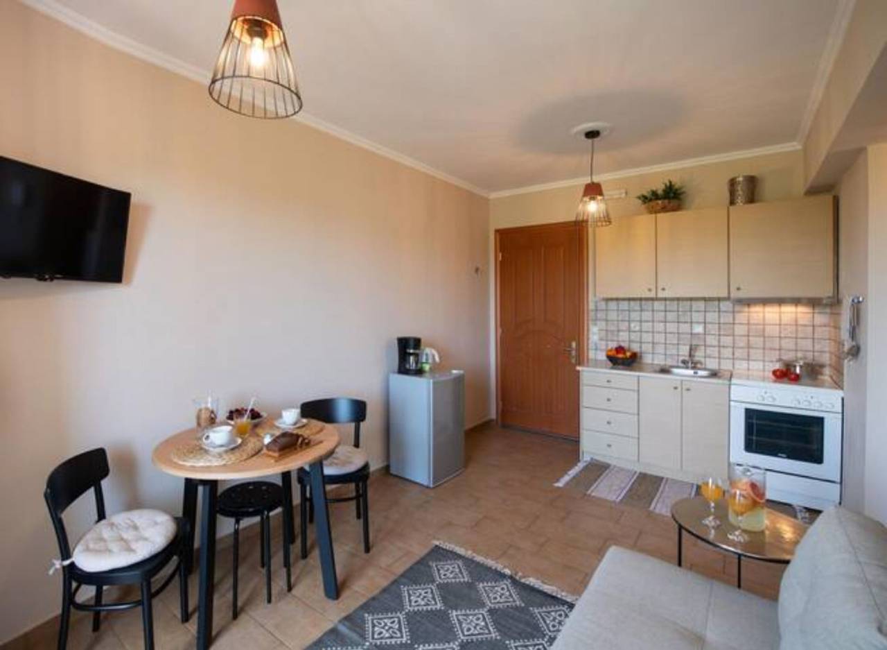 Ganze Wohnung, Ferienwohnung für 4 Personen mit Balkon in Lefkada Stadt, Griechenland