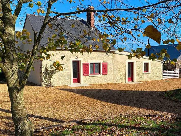 Location de vacances pour 10 personnes, avec jardin et vue, animaux acceptés à Chelun