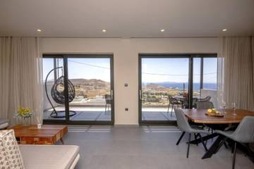 Villa for 4 People in Tinos, Cyclades, Photo 1