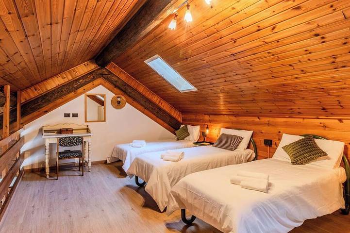 Ganze Wohnung, Gemütliche Wohnung für 5 Leute mit Tv und Innenhof in Ponte Arche, Stenico