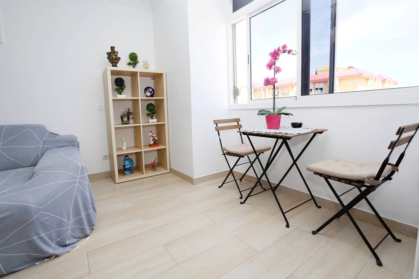 Entire apartment, Vacation 'La Rosaleda' with Wi-Fi in Maspalomas, San Bartolomé de Tirajana