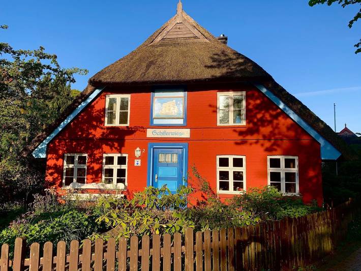 Ferienhaus für 6 Personen, mit Garten und Sauna sowie Terrasse in Wustrow