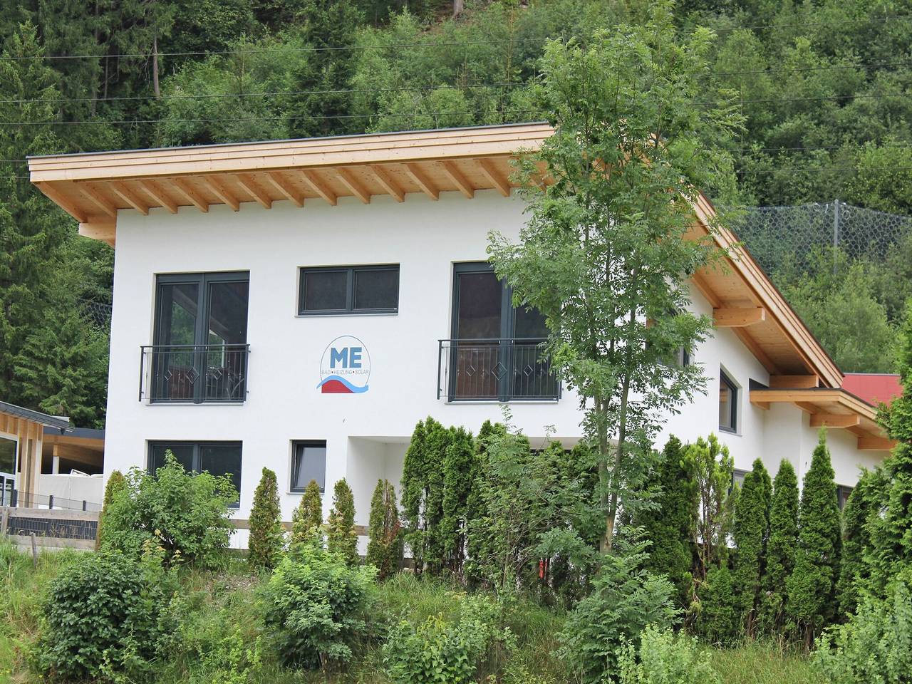 Modern Holiday Home in Zell am Ziller near Ski Lift in Zell am Ziller, Alpes de Zillertal