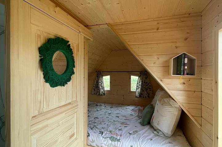 Cabane, hébergement insolite, tout confort jusqu'à 3 personnes in Vignot, Région de Commercy