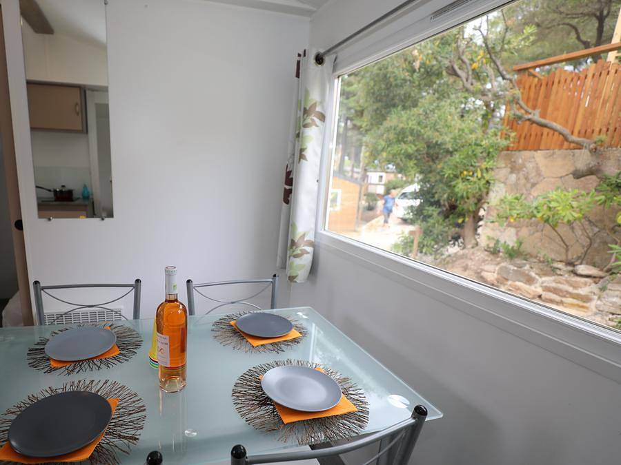 Camping Clair de Lune - Mobilhome 5 personas - 2 habitaciones - 5 personas in La Madrague, Hyeres