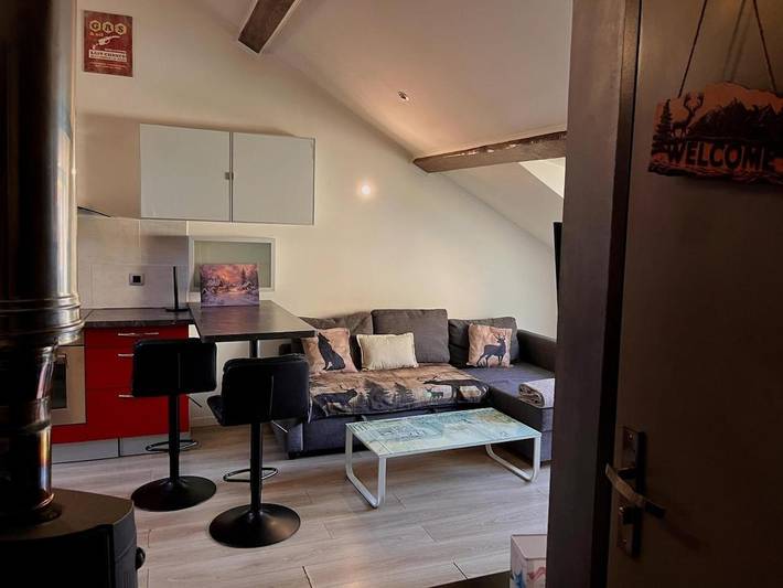 Gîte pour 6 personnes, avec jardin dans Valserhône - 2