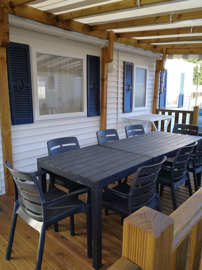 Mobil Home 'Du Soleil - Contis' con piscina compartida, terraza y Fun Pass incluido in Saint-Julien-en-Born, Côte d’Argent