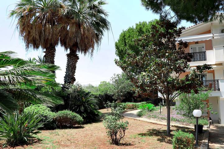 Ferienhaus für 4 Personen mit Garten in Fthiotida