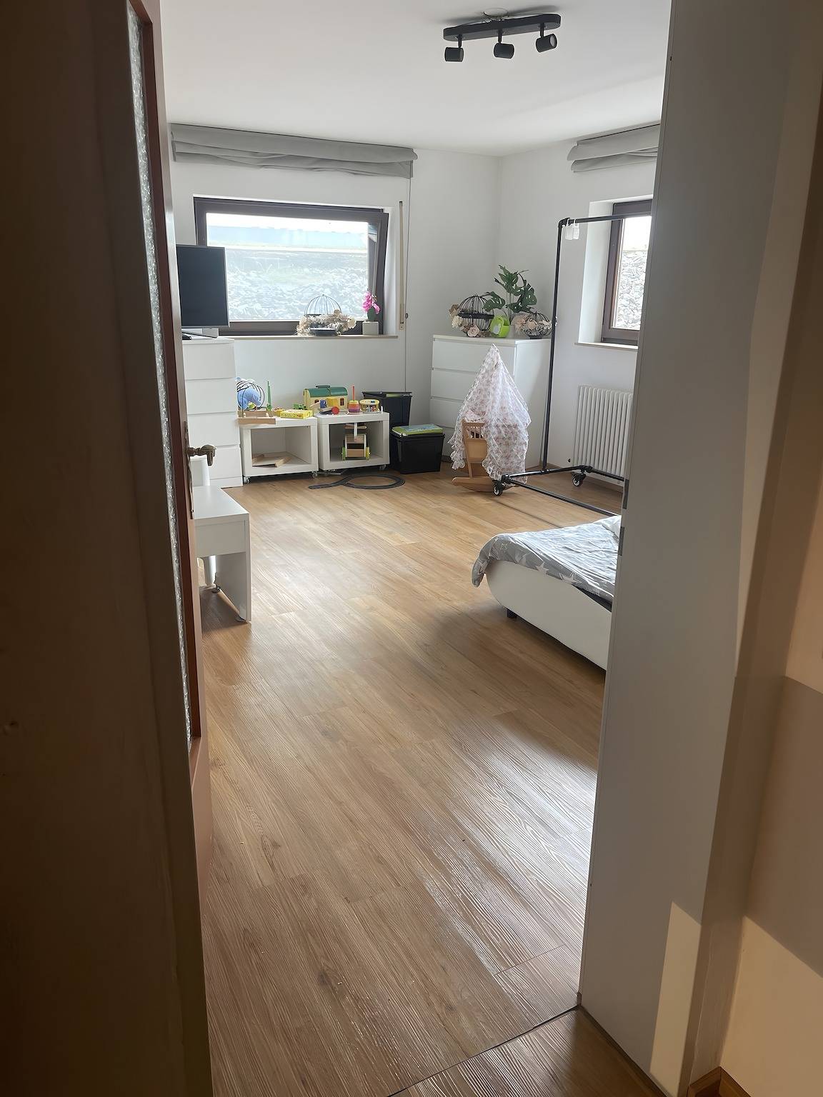 Ganze Wohnung, Ferienwohnung 'Nähe Europa Park' mit gemeinsamer Terrasse, privatem Garten und Wi-Fi in Wyhl am Kaiserstuhl, Kaiserstuhl