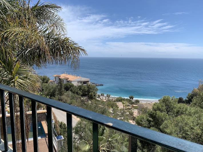 Villa 'Casa Aguamarina' con vistas al mar, piscina privada, terraza, aire acondicionado y Wi-Fi in Playa de los Berengueles (Almuñecar), Almuñecar