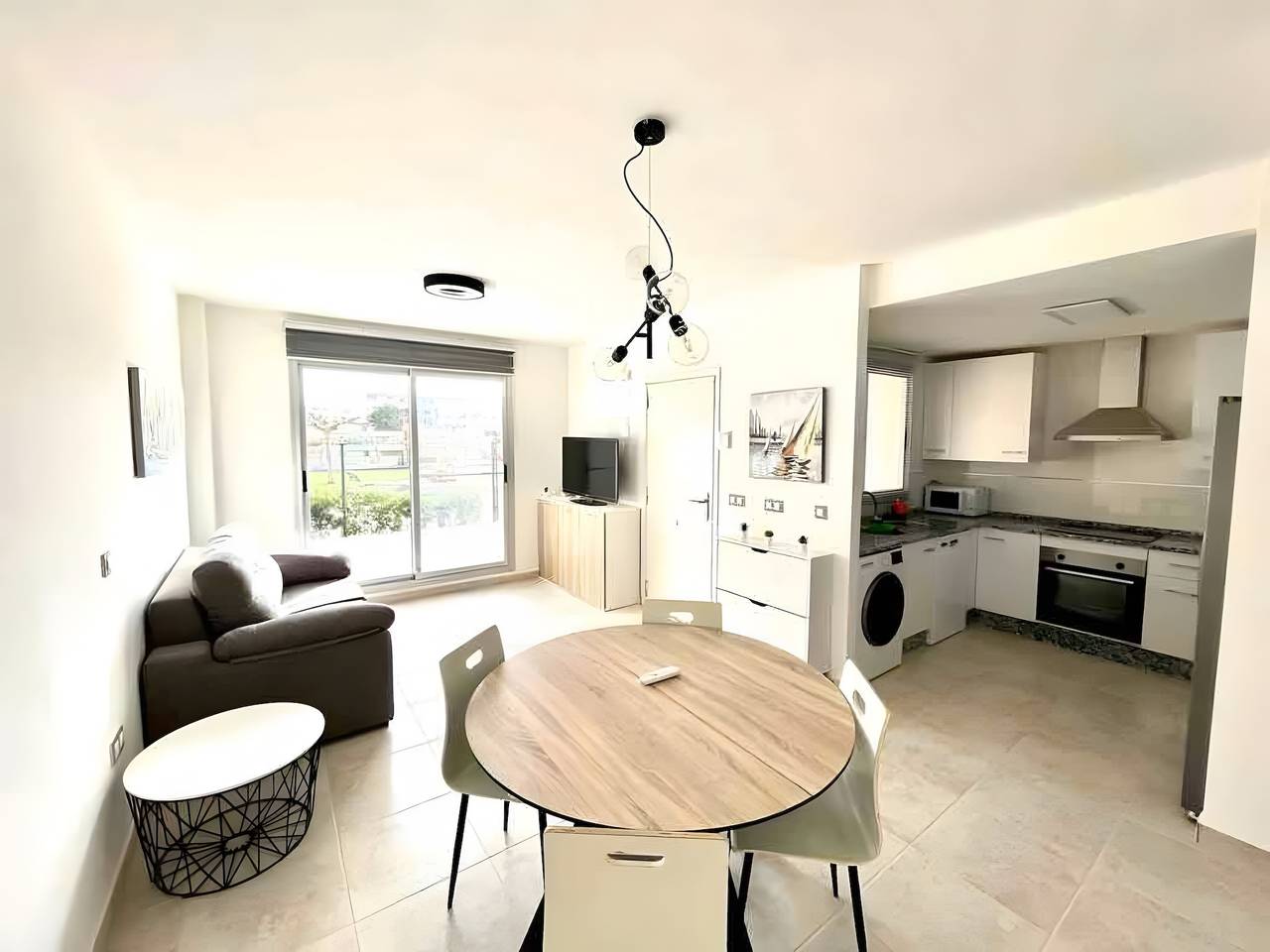 Apartamento entero, Apartamento 'Luxury House' con balcón, Wi-Fi y aire acondicionado in Panoramica Golf (Vinaros), San Jorge