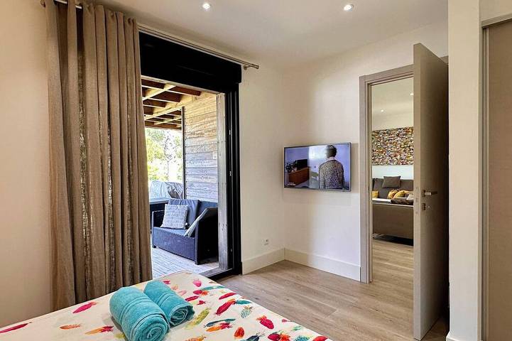 Location de vacances pour 6 personnes, avec jardin et terrasse dans Plage de la Marana - 2