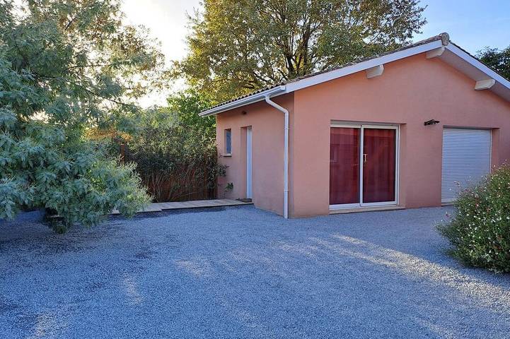 Gîte pour 2 personnes, avec Terrasse à Le Barp