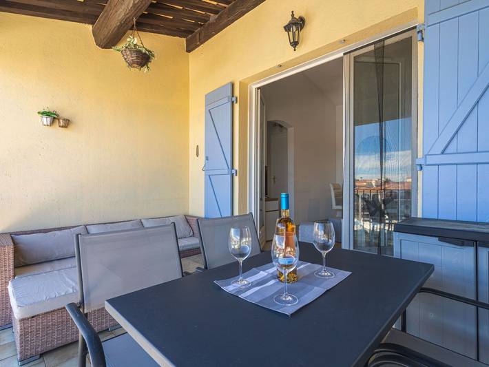 Gîte pour 4 personnes, avec piscine et balcon dans Port des Marines de Cogolin - 4