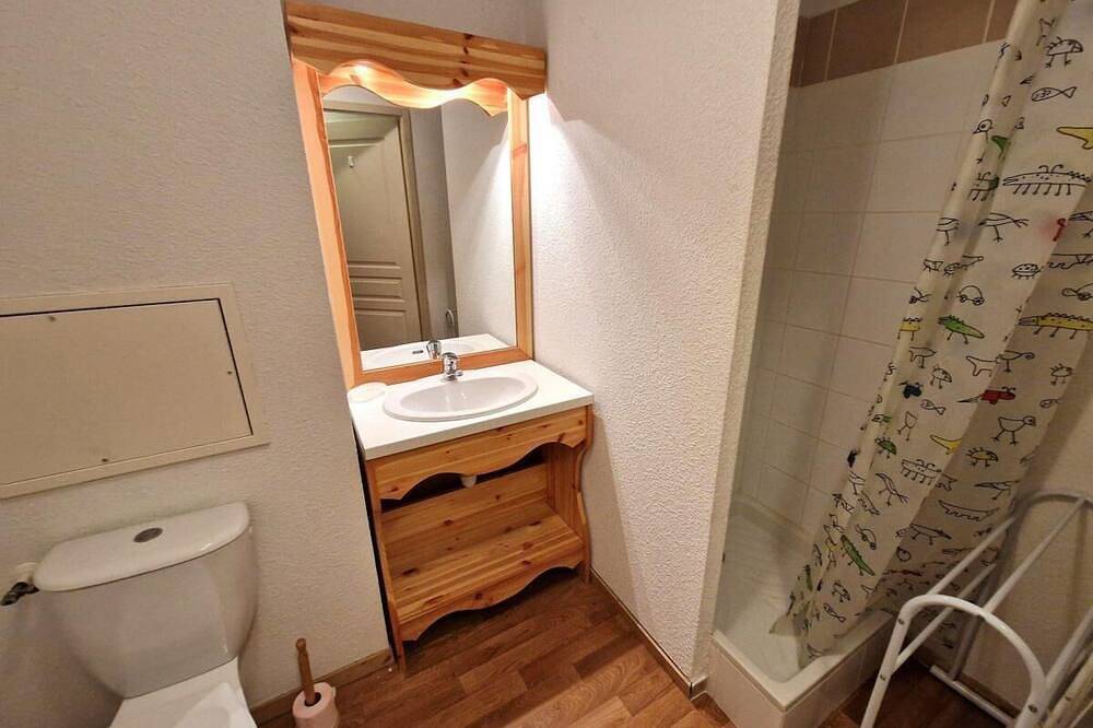 Apartamento entero, A 200m de las pistas de esquí, 2.o piso, balcón, tv, local para esquís, 65m², Valfréjus in Valfréjus, Modane