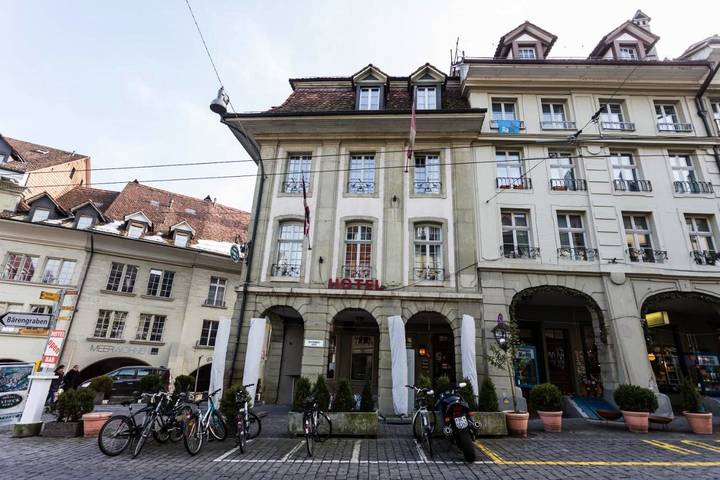 BnB für 4 Personen, mit Terrasse und Ausblick in Bern