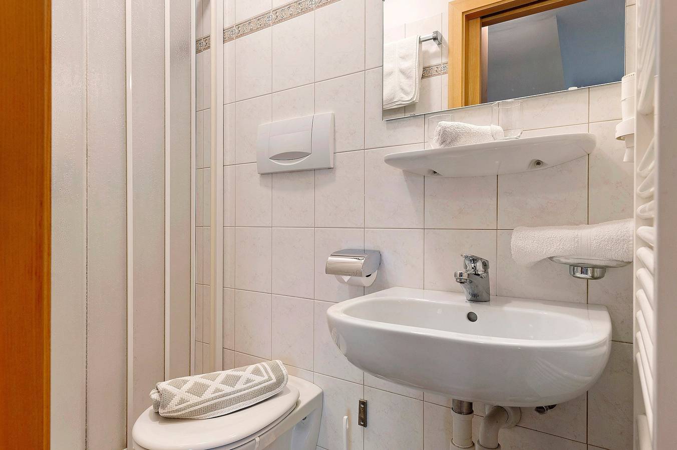 Ganze Wohnung, Ferienwohnung 'Unterdornerhof Typ C' mit Bergblick, privater Terrasse und Wi-Fi in Algund, Texelgruppe