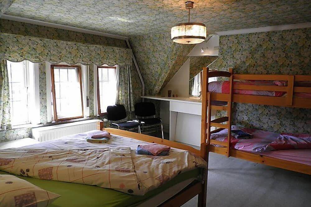 Ganze Wohnung, Poperinge by Interhome in Poperinge, Westflandern