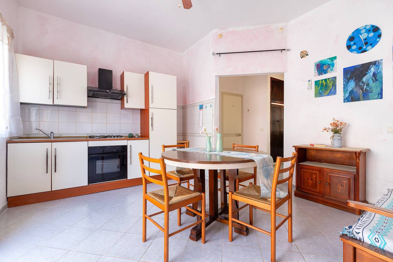 Appartamento intero, Appartamento 'Casa Loretta 3' con terrazza privata, Wi-Fi e aria condizionata in Codaruina/Valledoria, Valledoria