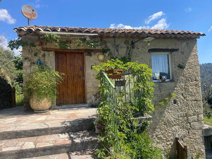 Location de vacances pour 4 personnes, avec jardin, animaux acceptés à Coaraze