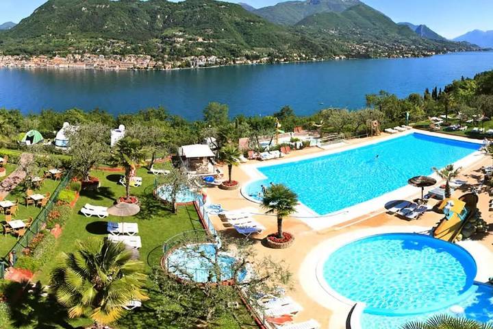 Camping pour 6 personnes, avec terrasse et piscine, animaux acceptés dans Lombardie - 2