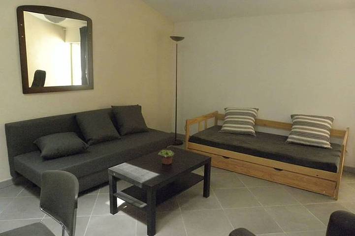 Gîte pour 4 personnes, avec piscine à Charleval - 4