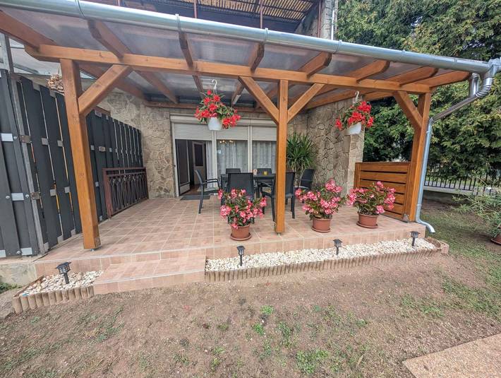 Apartamento de vacaciones para 4 personas, con balcón y jardín - 1