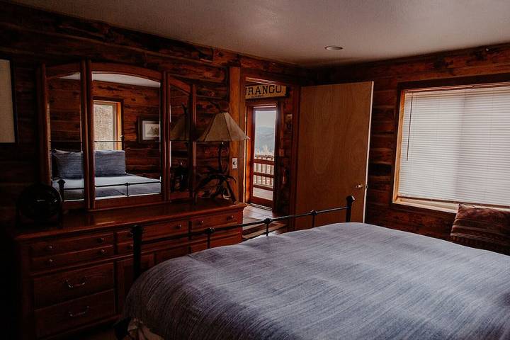 Vacation house for 6 people, with terrace and yard in San Juan National Forest