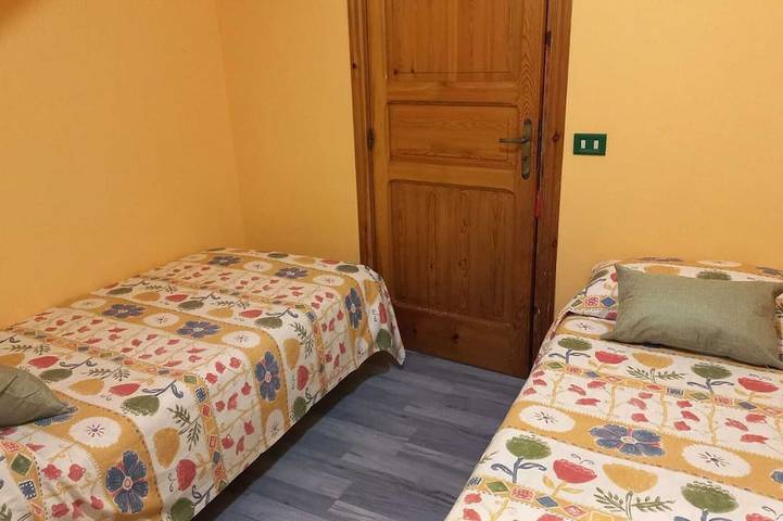 Appartamento intero, Delizia Caprese casa vacanza a Massa Lubrense con giardino e vista Capri in Termini Napoli, Massa Lubrense