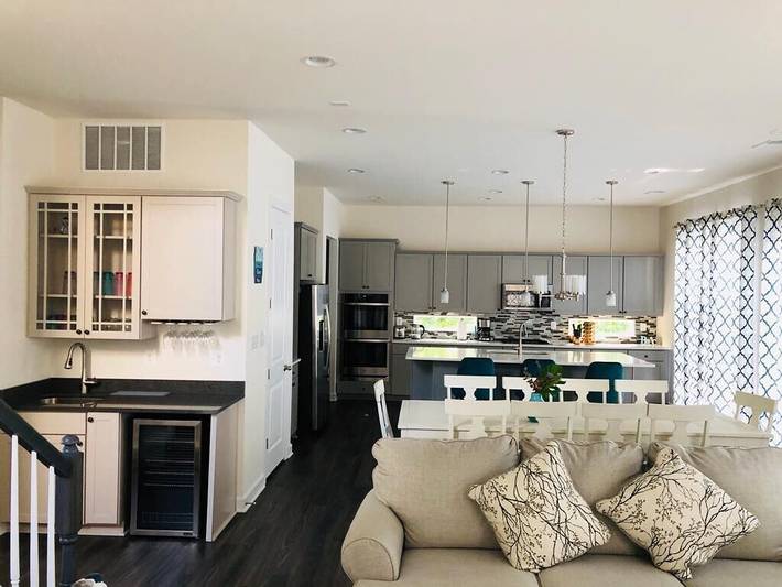 Vacation rental for 12 people, with terrace and yard as well as sauna and pool in Delaware