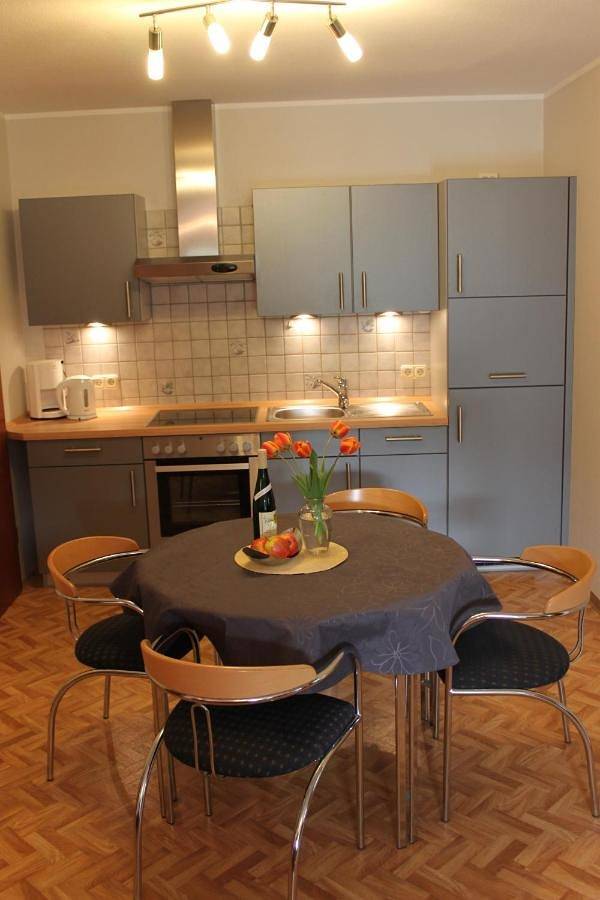 Ganze Wohnung, Ferienwohnung Sonneck in Bullay, Traben-Trarbach und Umbegung