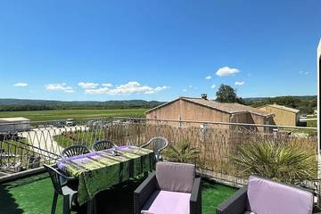 Gîte pour 4 personnes, avec balcon à Saint-Just-d'Ardèche