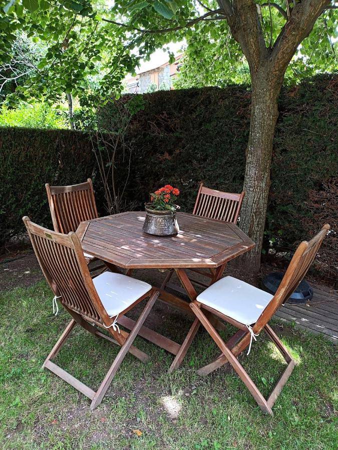 Location de vacances pour 6 personnes, avec jardin et vue à Sainte-Léocadie - 4