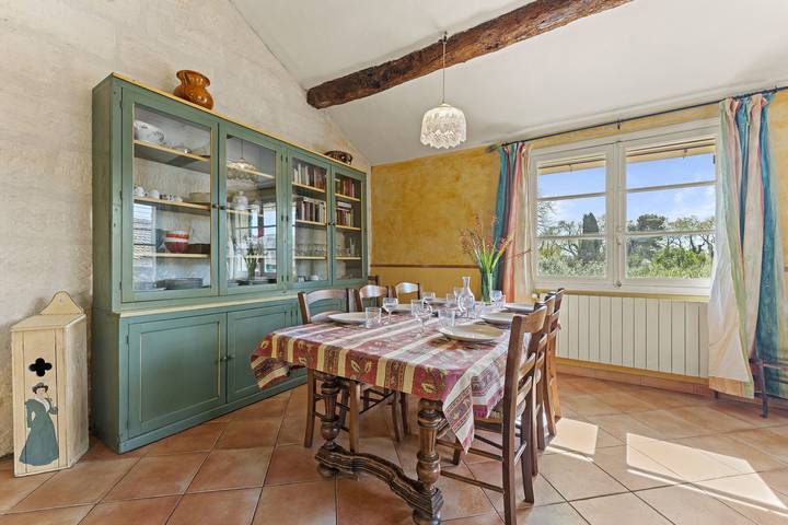 Casa Vacanze 'Gauguin' con Piscina in Comune, Wi-Fi e Aria Condizionata in Fourques, Costa mediterranea (Francia)
