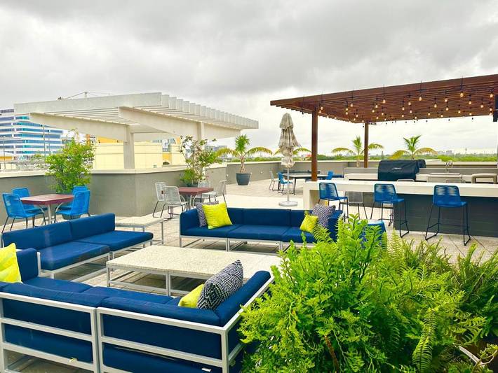 Attico per 6 persone, con sauna e piscina nonché terrazza in Miami