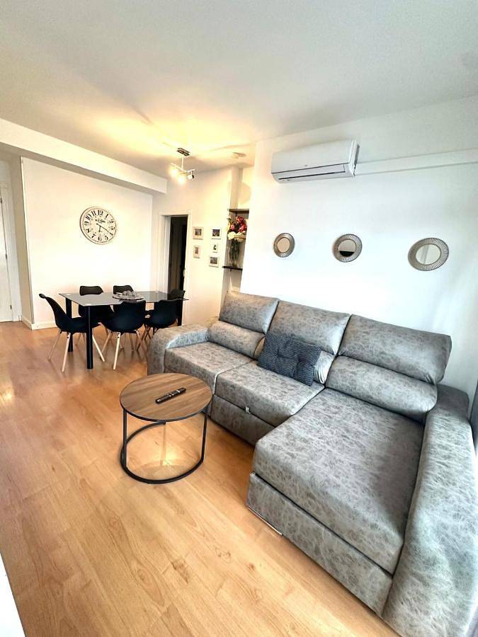 Vacation rental for 8 people, with Balcony and Terrace as well as View in Mérida