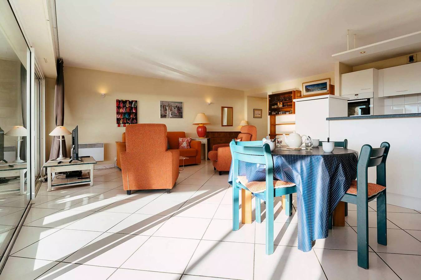 Entire apartment, Carnac apartment 2 rooms-65m2- Sea view-Wifi-3* in Carnac Plage, Carnac