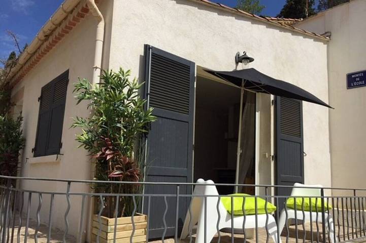 Gîte pour 4 personnes, avec Balcon dans Cabasson