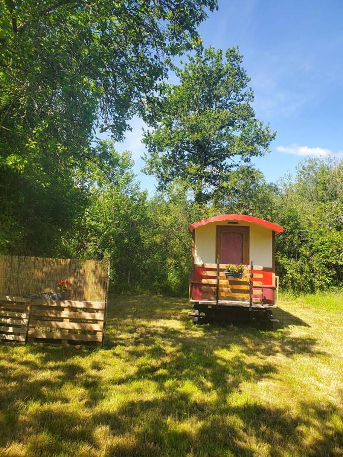 Camping pour 2 personnes, avec Jardin
