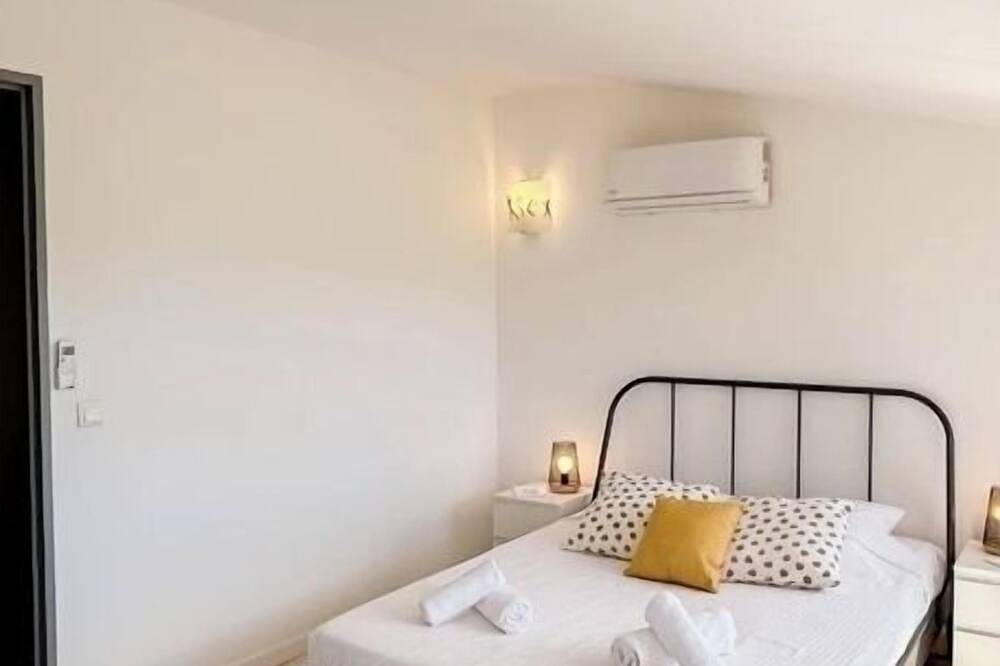 Villa climatisée, piscine privée & vue collines in Le Castellet, Côte méditerranéenne (France)