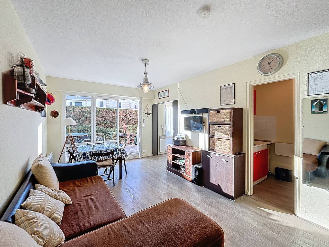 Ganze Wohnung, Am Erdgeschoss: 4 Personen, Terrasse, Wlan, Parkplatz in Merville-Franceville-Plage, Caen und Umgebung