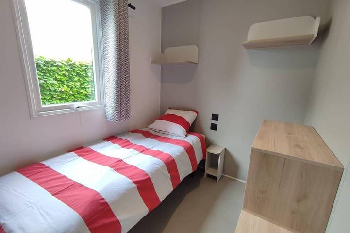 Location de vacances pour 3 personnes, avec piscine et terrasse à Vittefleur - 3