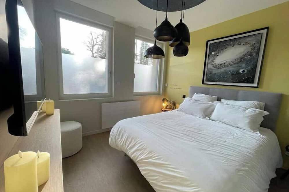 Appartement entier, Suite “Petit Prince” – 2/4 Pers in Niergnies, Département Nord