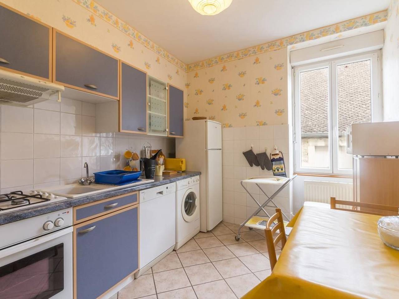 Gîte dans le vignoble avec terrasse, Wifi, animaux acceptés in Volnay, Région de Beaune