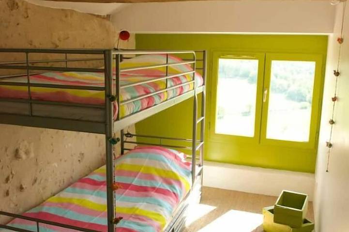 Location de vacances pour 16 personnes, avec jardin et terrasse à Manzac-sur-Vern - 2