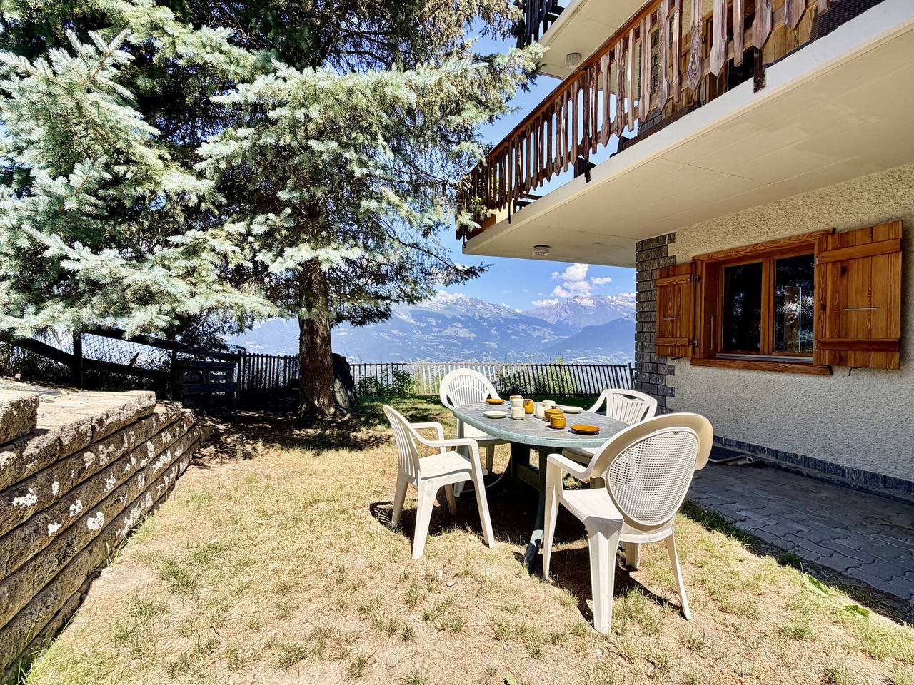 Ganze Wohnung, Chalet Coppex - Garden - 5 pers in Veysonnaz, Walliser Alpen